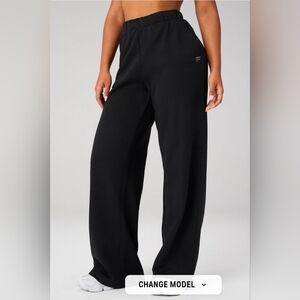 fabletics cozy fleece wide leg sweatpant Xs